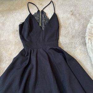 Windsor classic lace back cocktail dress- never worn!